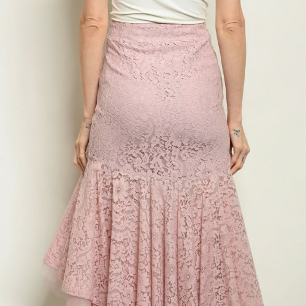 BLUSH RUFFLE SKIRT - Picture 4 of 6